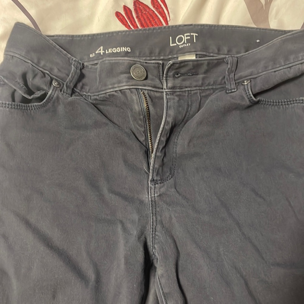 Loft size 4 “legging”